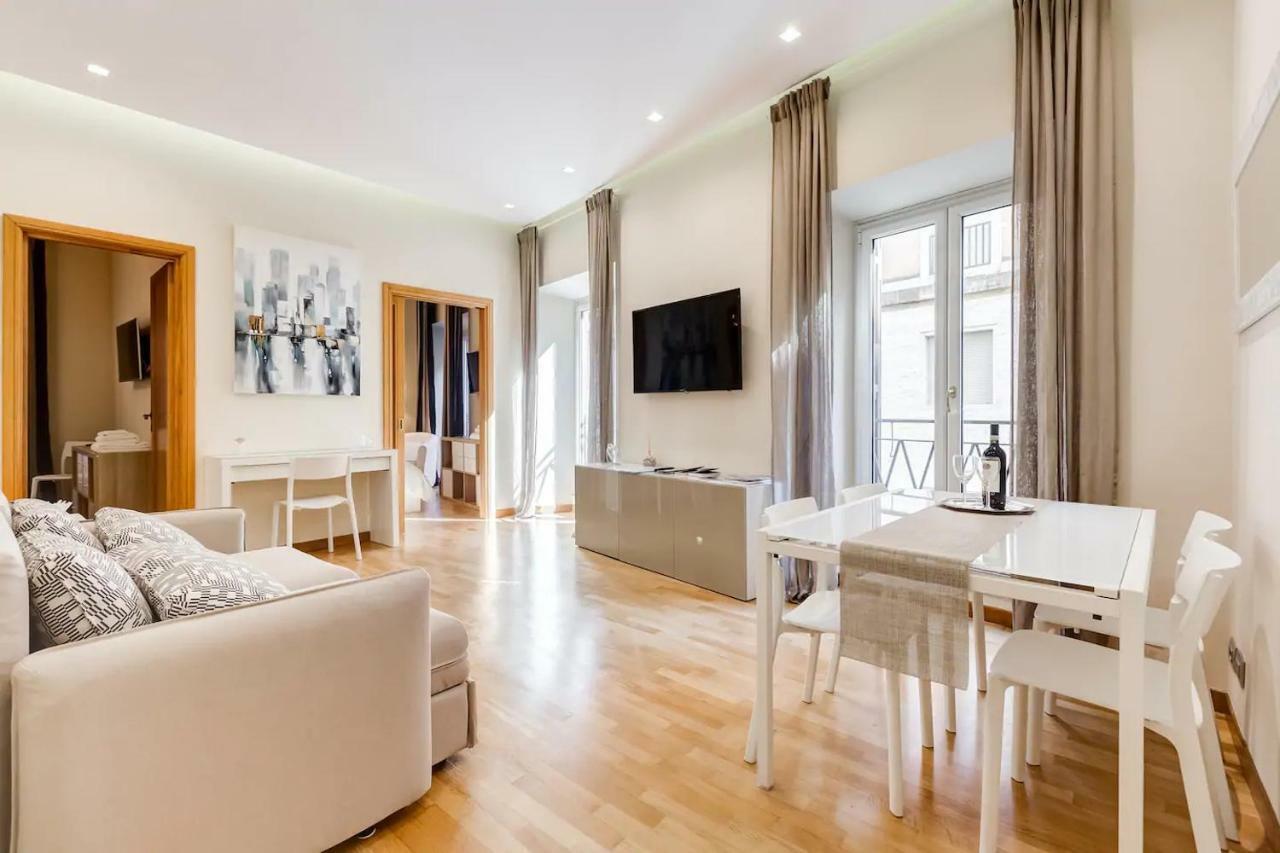 Luxury Apartment'S Center Rome Bagian luar foto